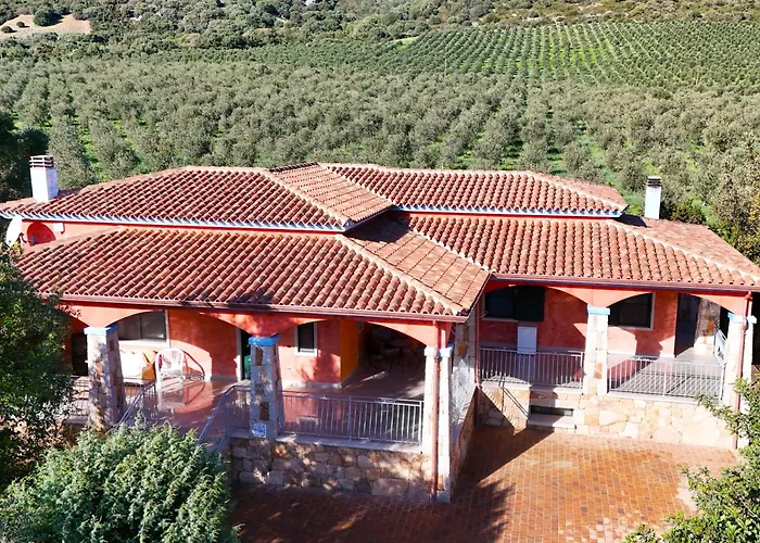Villa With Stunning Views To The Mountains 5Km From The Beach