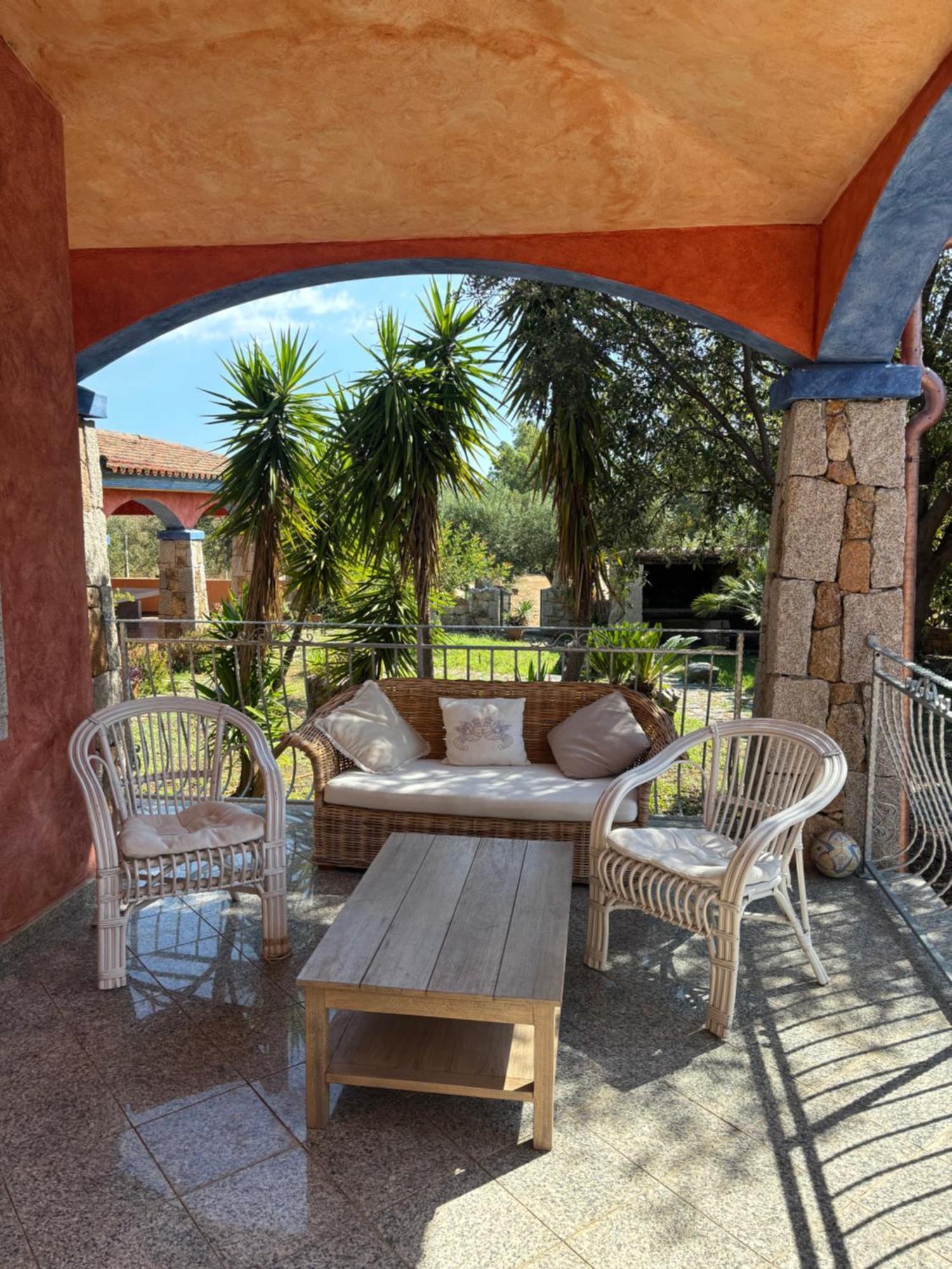 With Stunning Views To The Mountains 5km From The * Siniscola