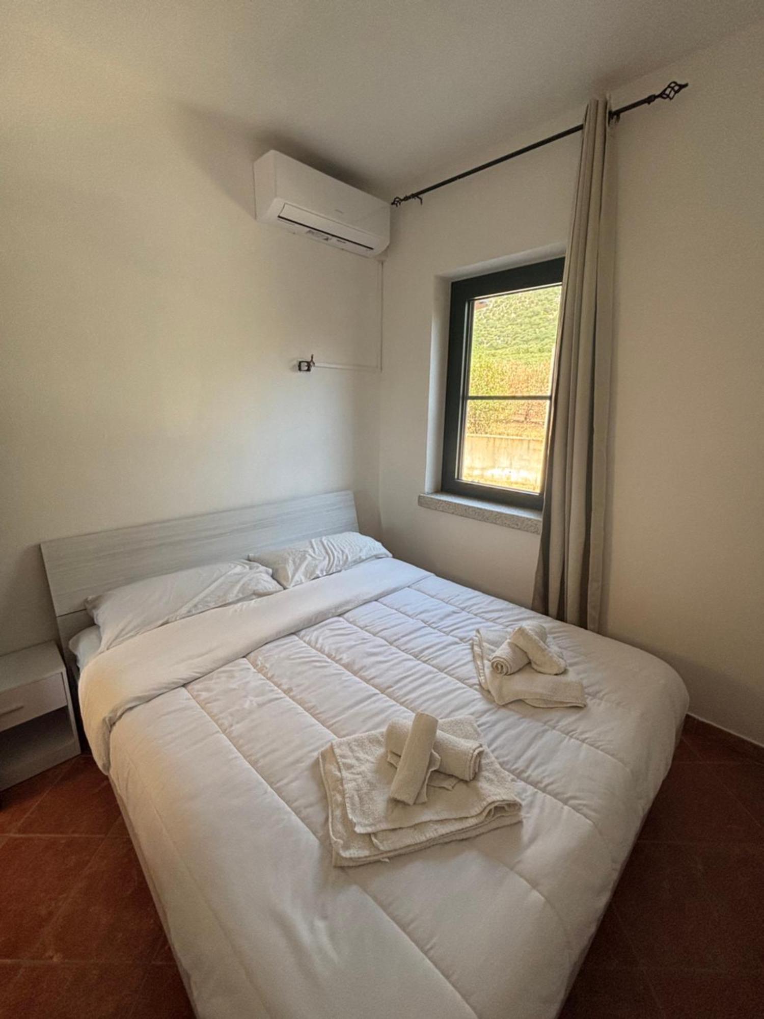 Villa With Stunning Views To The Mountains 5km From The